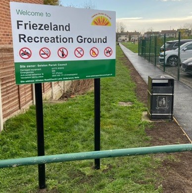 Friezeland Recreation Ground sign